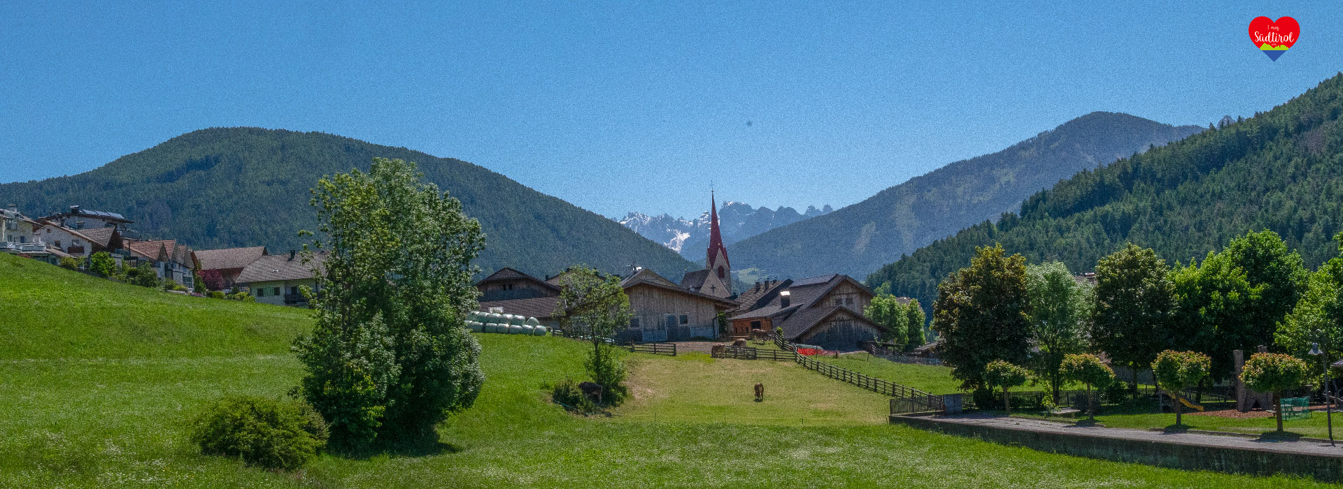 Percha Kronplatz Unterkuenfte Dorf